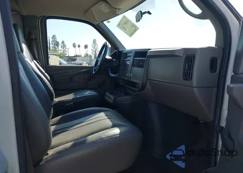 2007 Chevrolet Express Work Van from USA, damaged, VIN 1GCFG15X971184084